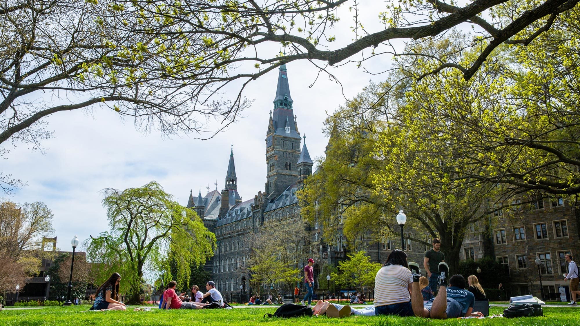 How To Navigate Georgetown Campus Tour? Essential Tips